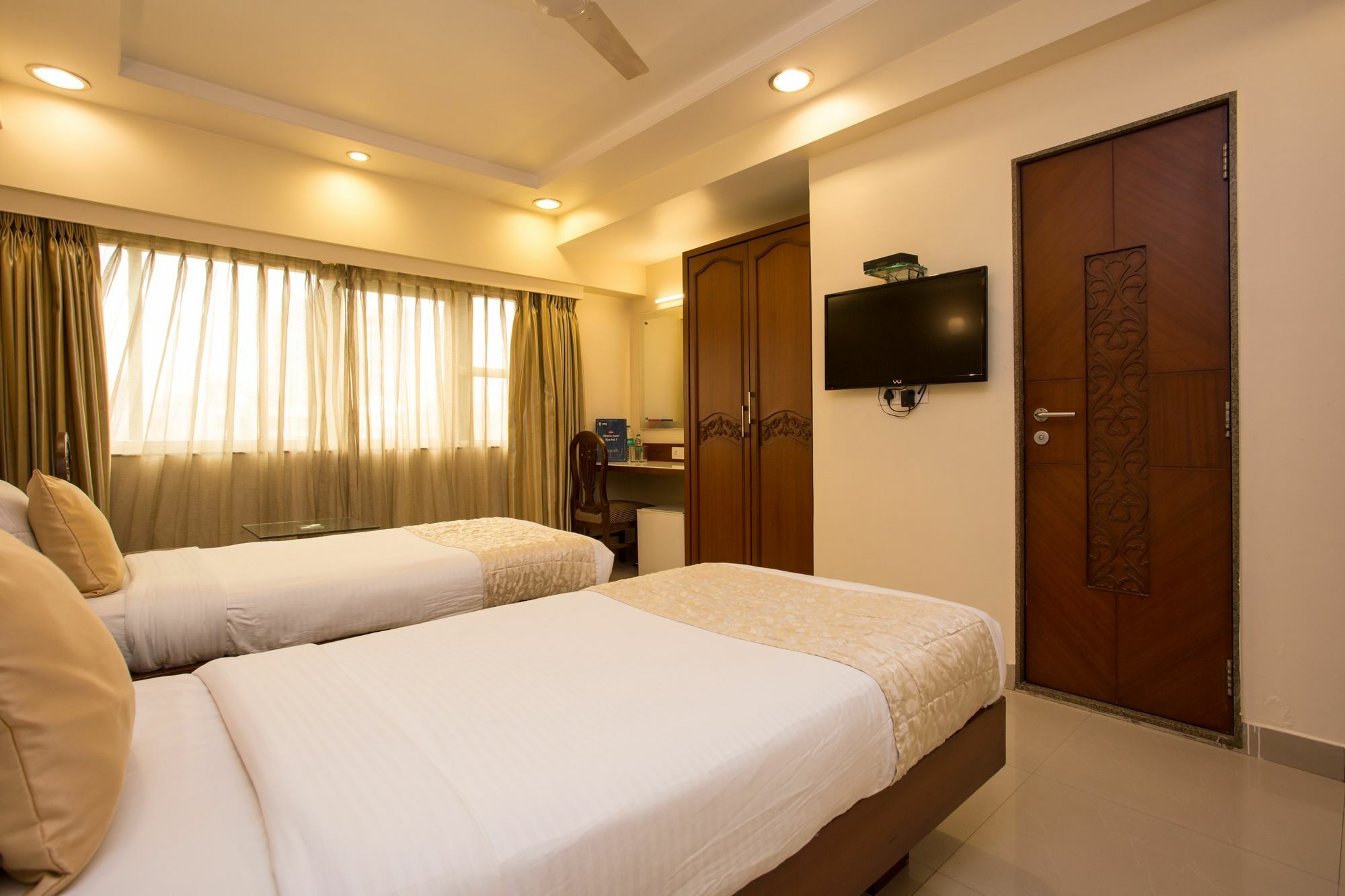 Oyo 10007 Hotel Grace Residency Mumbai Eksteriør bilde